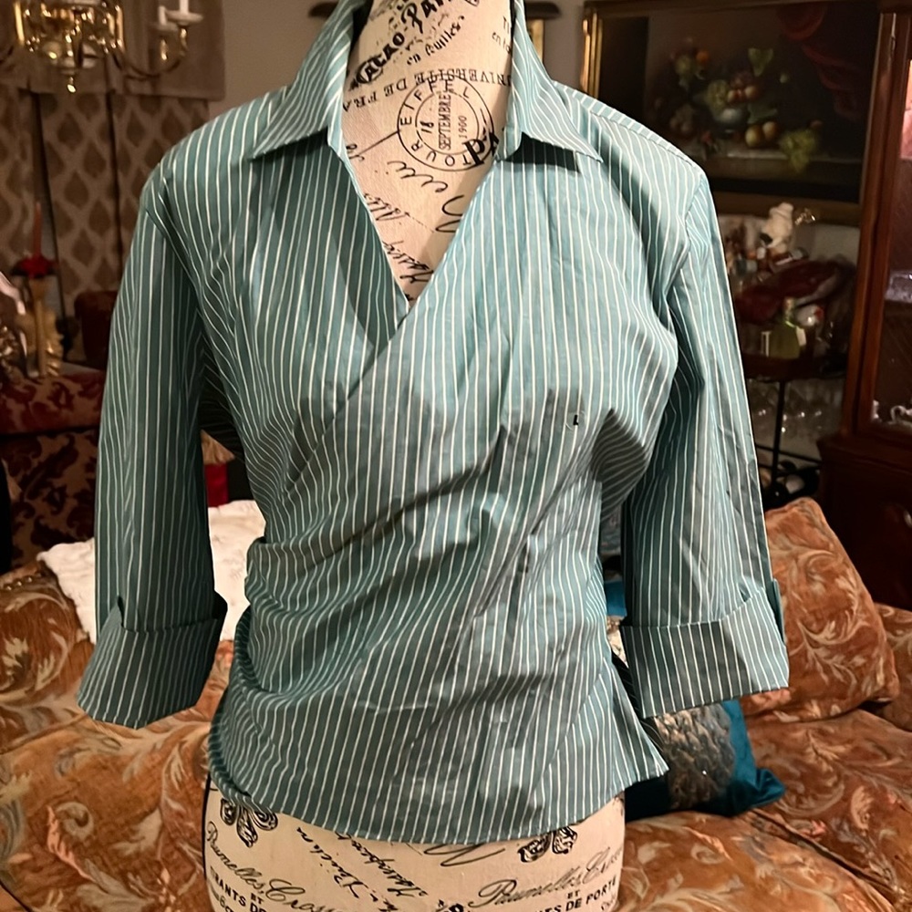 Bass NWT Wrap blouse size L